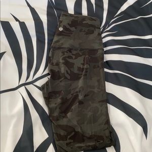 Camo leggings